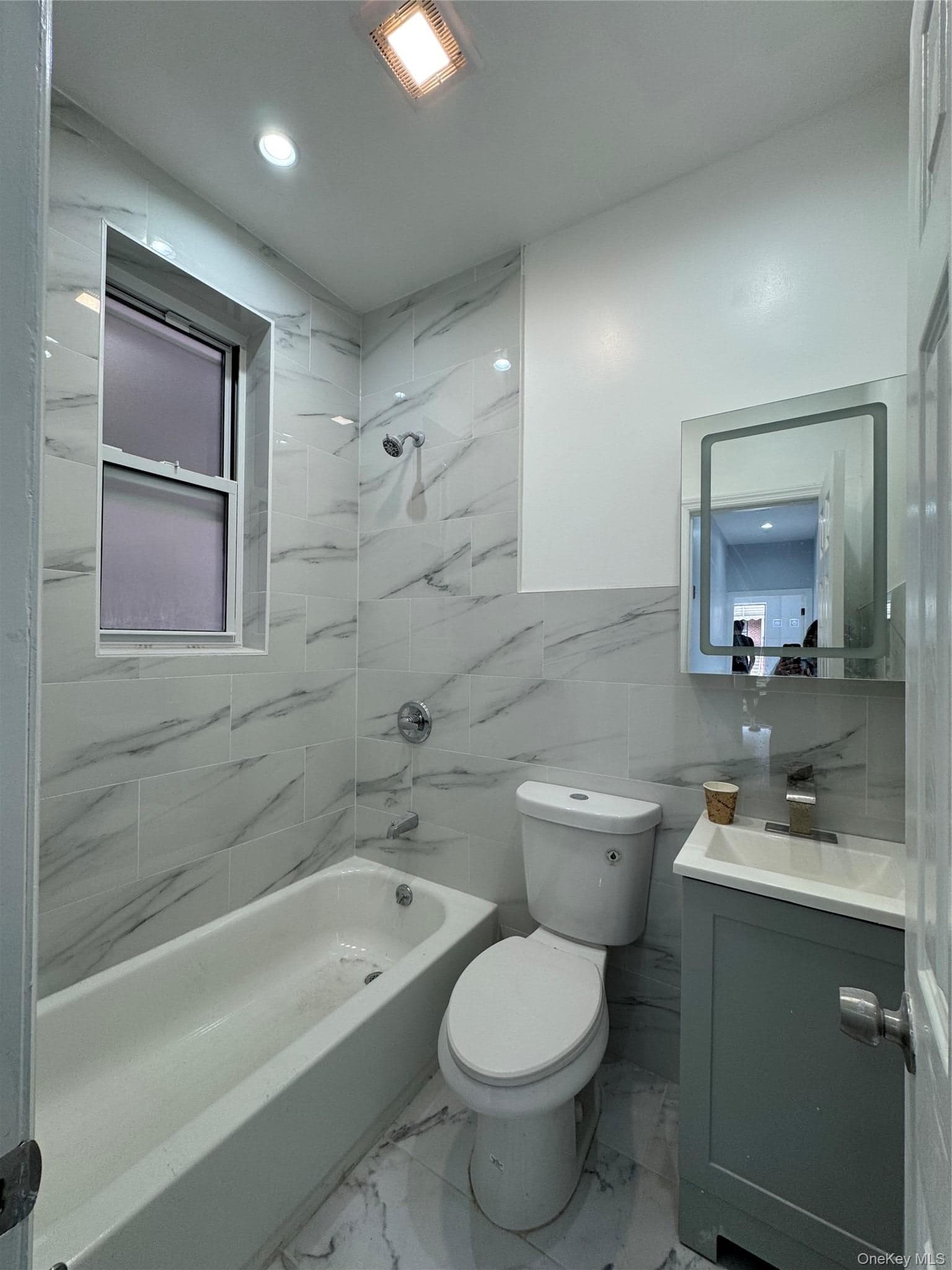 3041 Paulding Avenue thumbnail 18