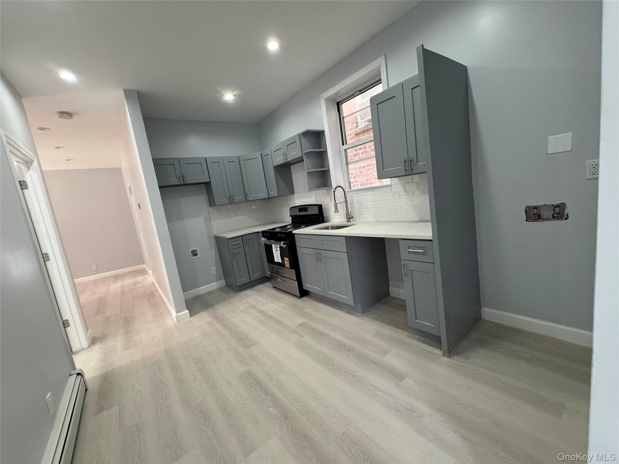 3041 Paulding Avenue thumbnail 26