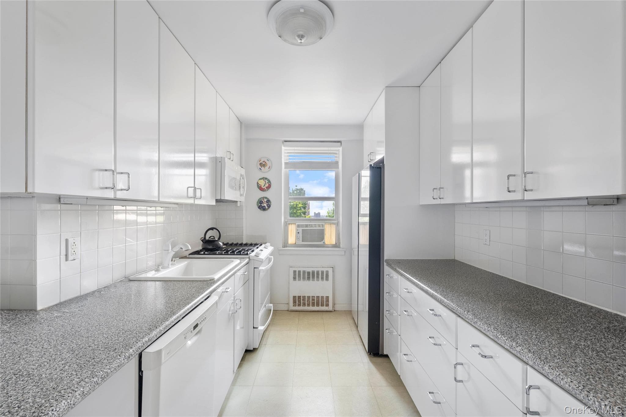 3135 Johnson Avenue Unit: 11C thumbnail 5