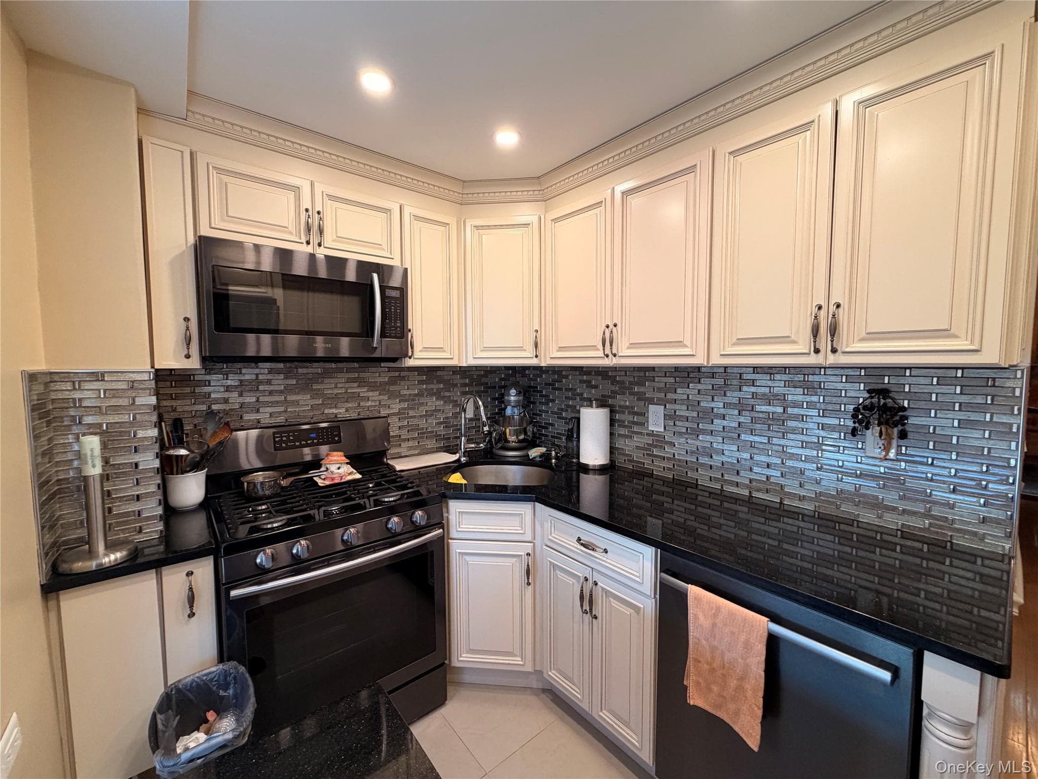 98-05 63rd Road Unit: 12k thumbnail 14