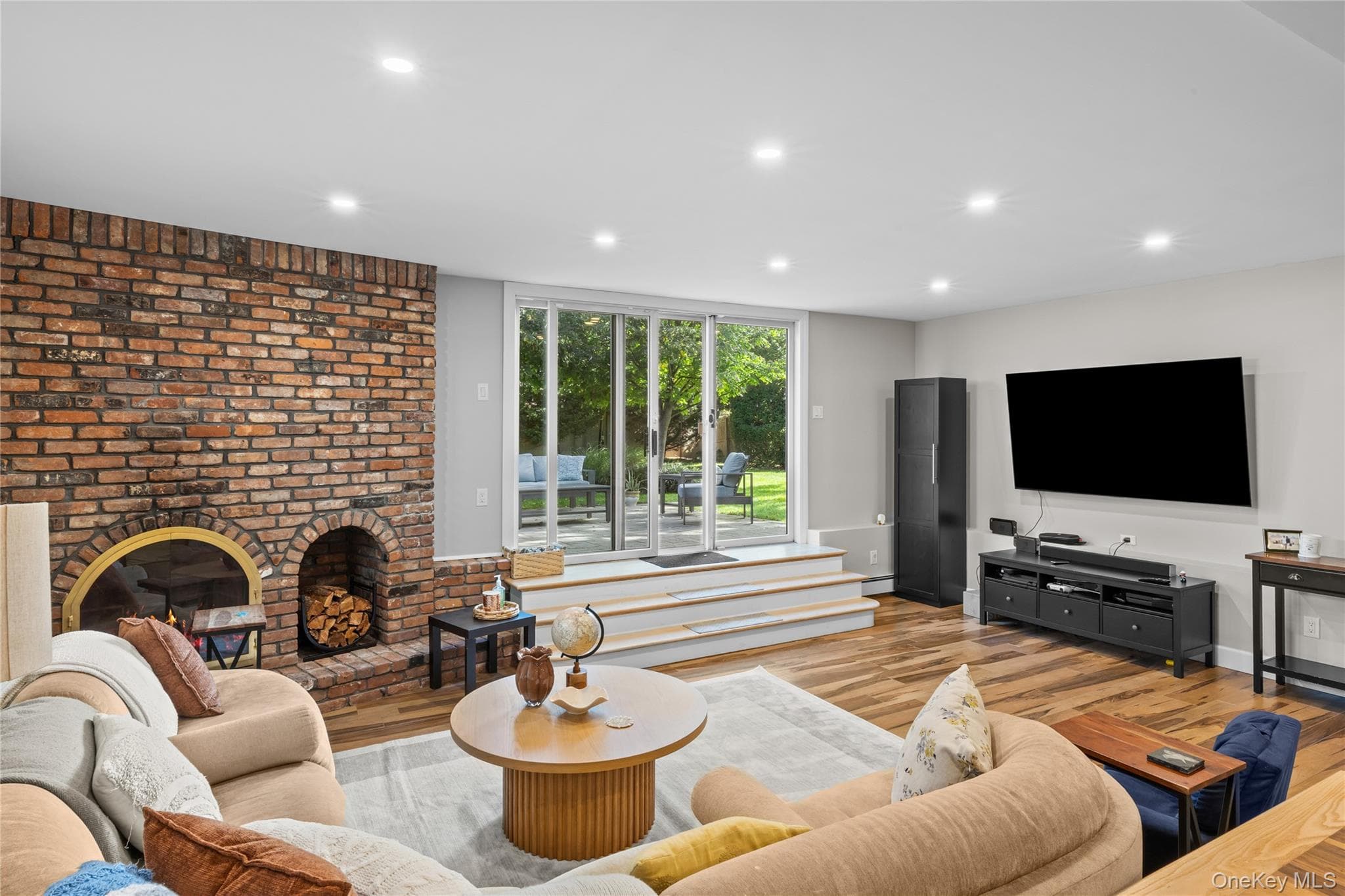 2928 Charlotte Drive thumbnail 36