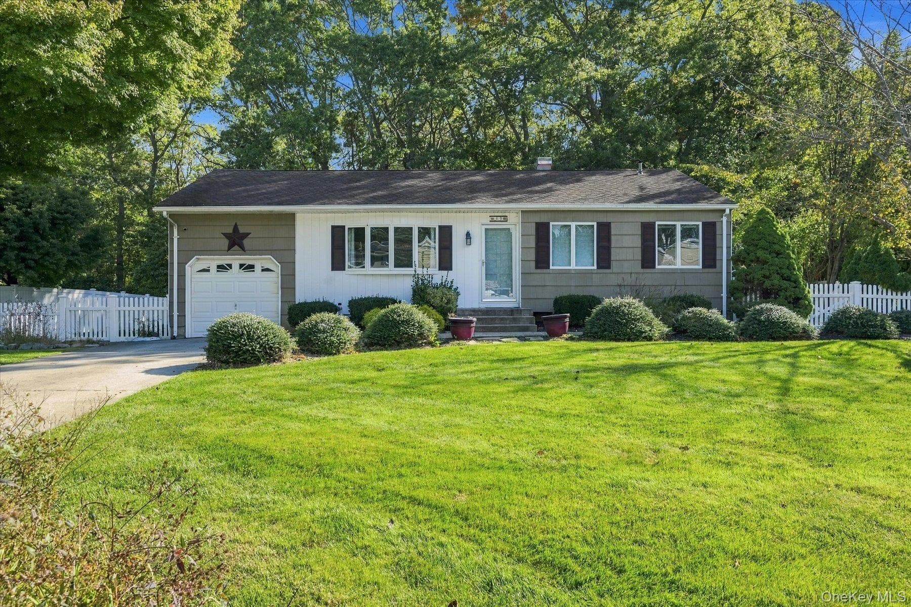 33 Shenandoah Boulevard photo 1