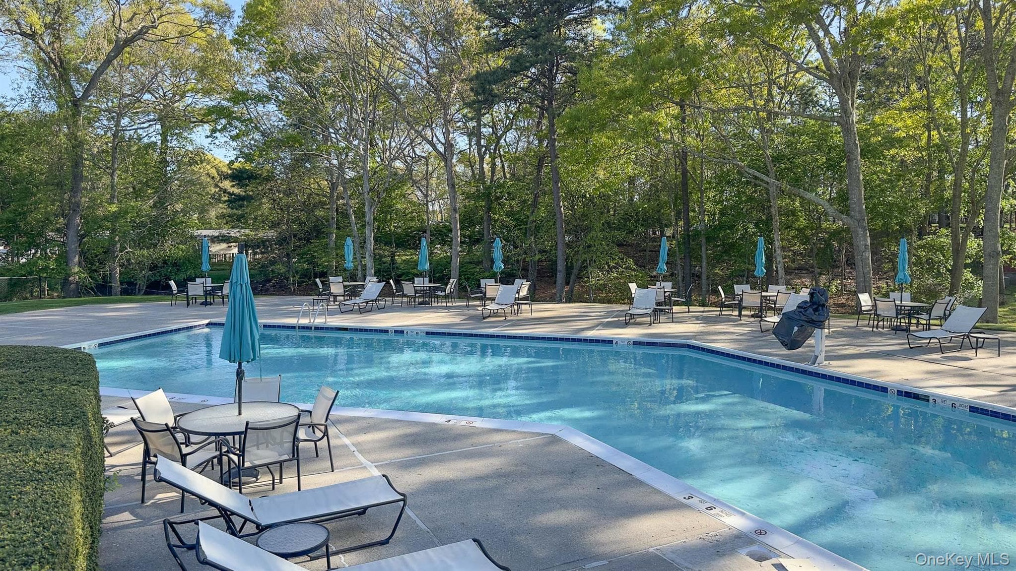 1407 Middle Road Unit: 83 thumbnail 35
