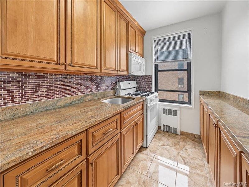 64-00 Saunders Street Unit: 5-C thumbnail 3