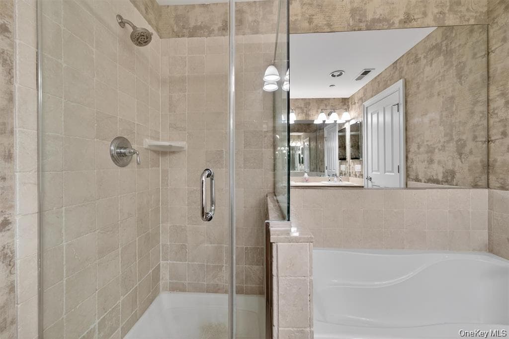 3 Harbor Pointe Drive thumbnail 24