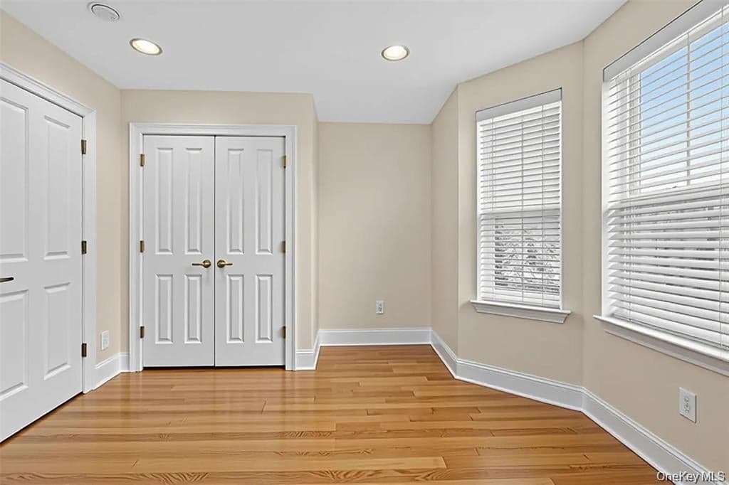 3 Harbor Pointe Drive thumbnail 26