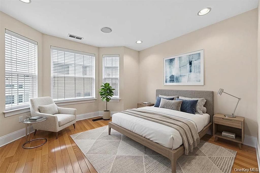3 Harbor Pointe Drive thumbnail 25