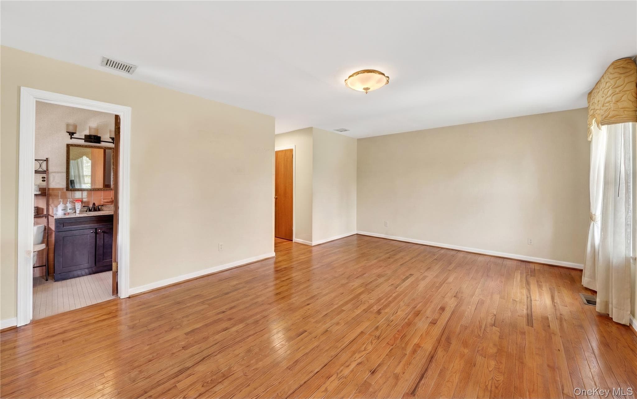 240 Pearl Street thumbnail 8