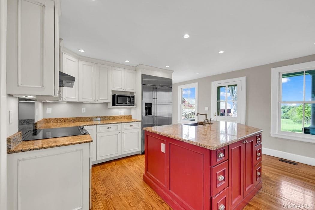 247 Sarah Wells Trail thumbnail 13