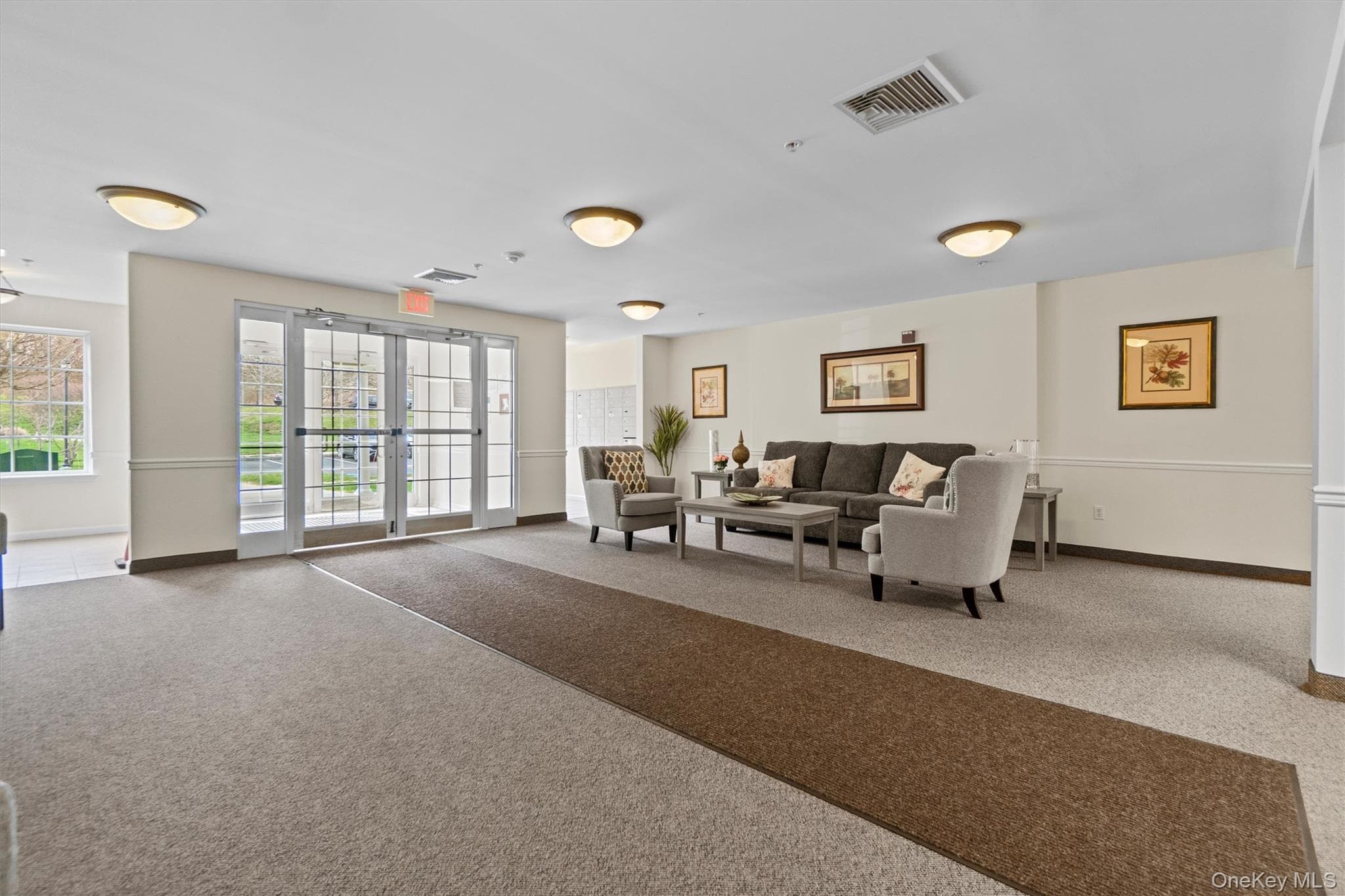 1104 Jacobs Hill Road thumbnail 2