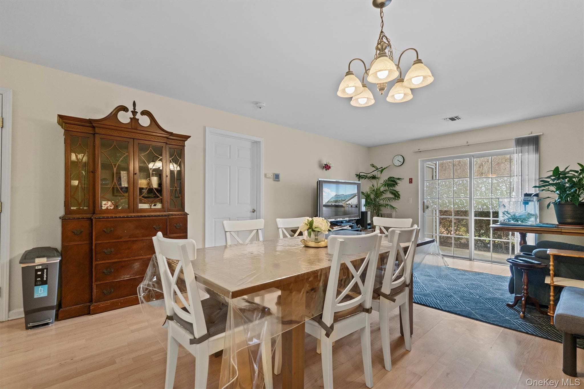 1104 Jacobs Hill Road thumbnail 11