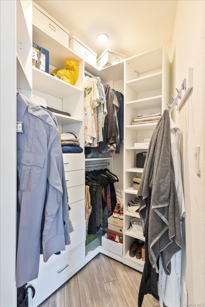 941 Jerome Avenue Unit: 1011F thumbnail 11