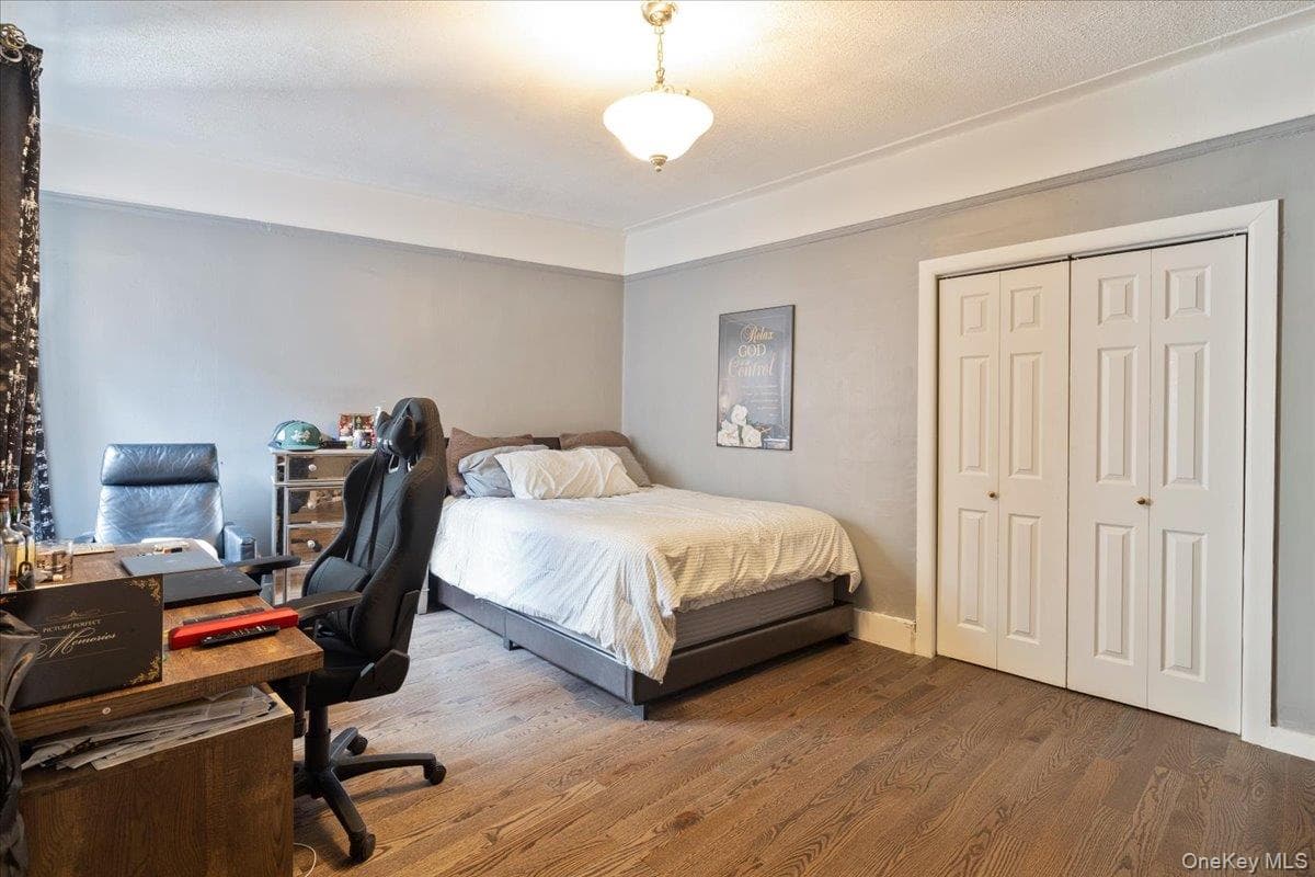941 Jerome Avenue Unit: 1011F thumbnail 6