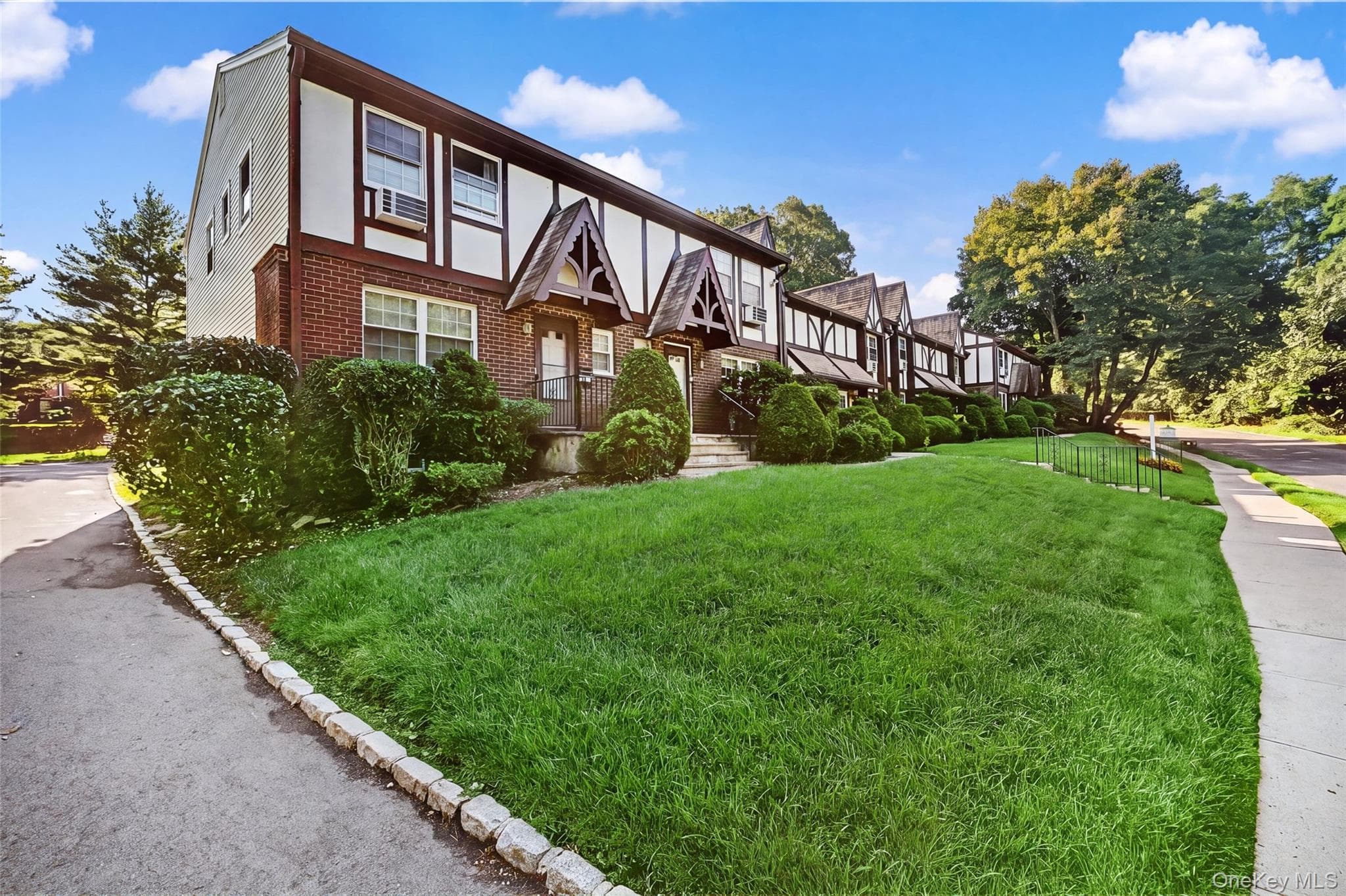 72 Yorkshire Drive thumbnail 33