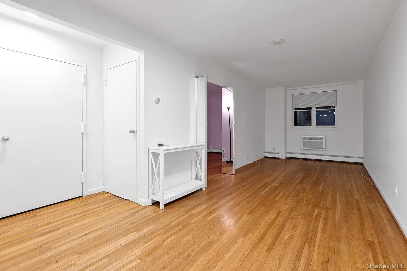4808 Bedford Avenue Unit: 1A thumbnail 2