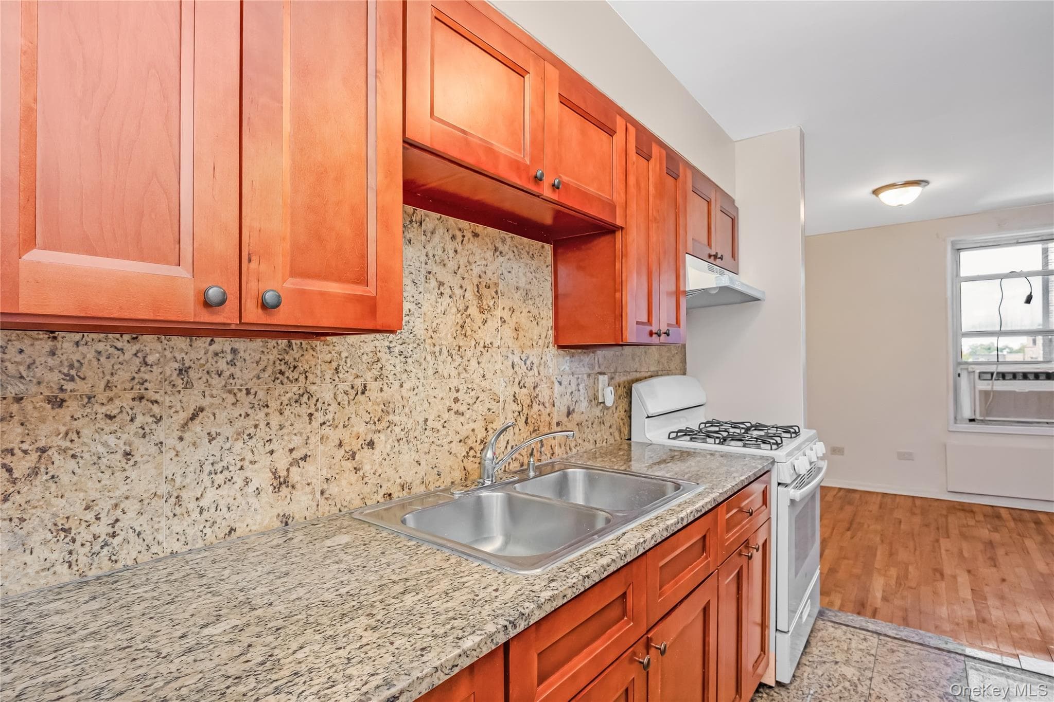 83-36 Beverly Road Unit: 6C thumbnail 9