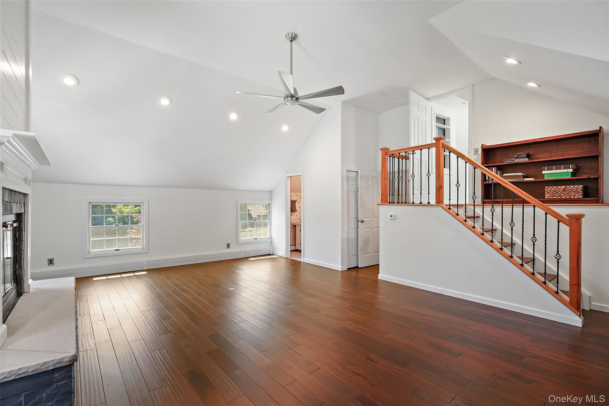 2 Pine Tree Drive thumbnail 38