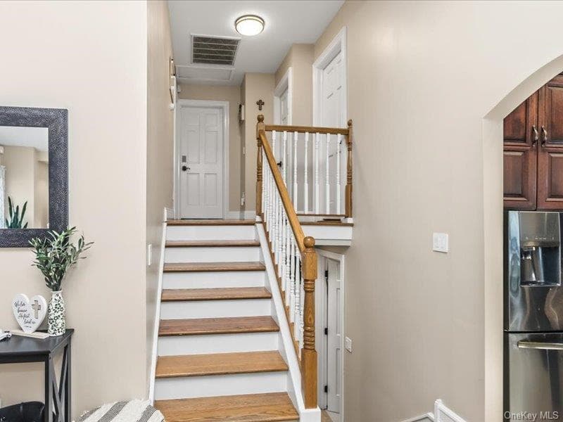 260 W 20th Street thumbnail 12