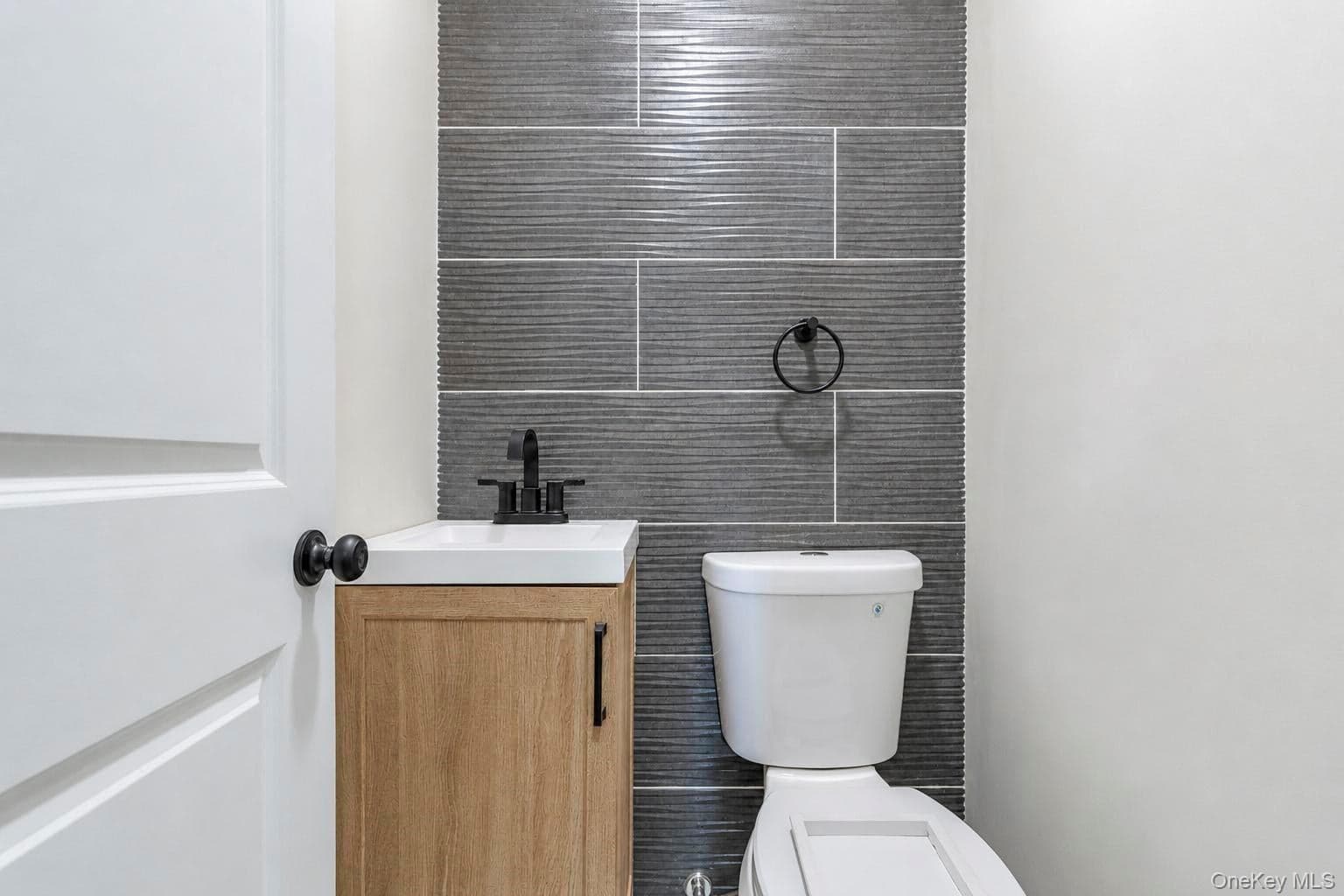 234 Lakeside Trail thumbnail 17