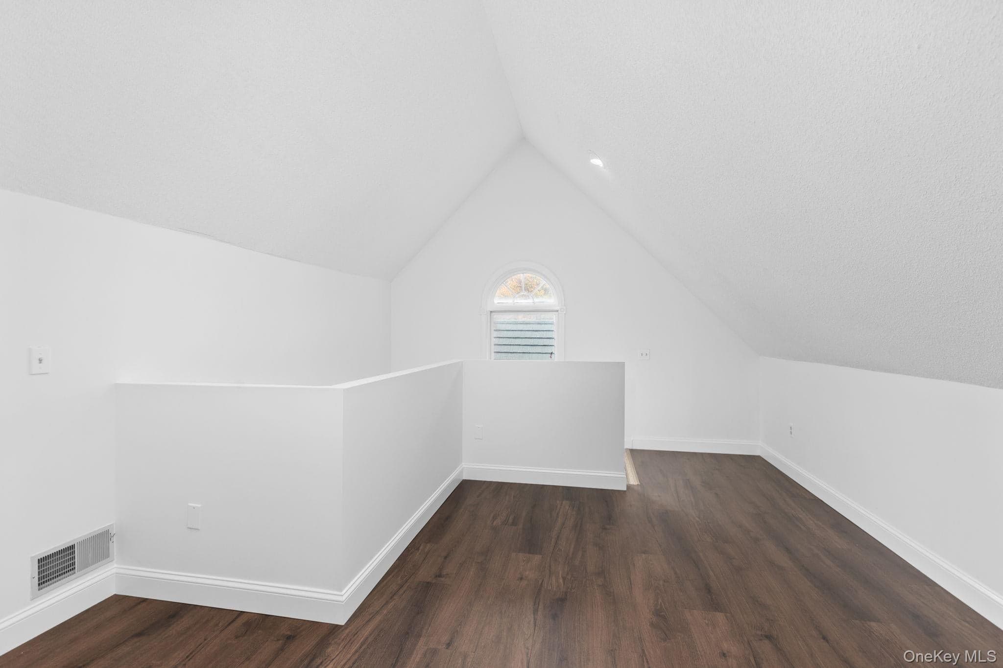 17 Curtis DR thumbnail 20