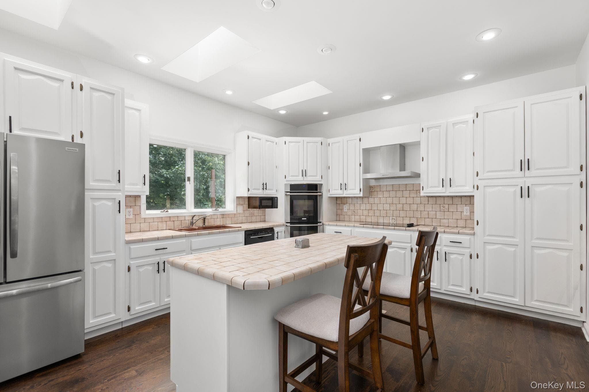 17 Curtis DR thumbnail 5