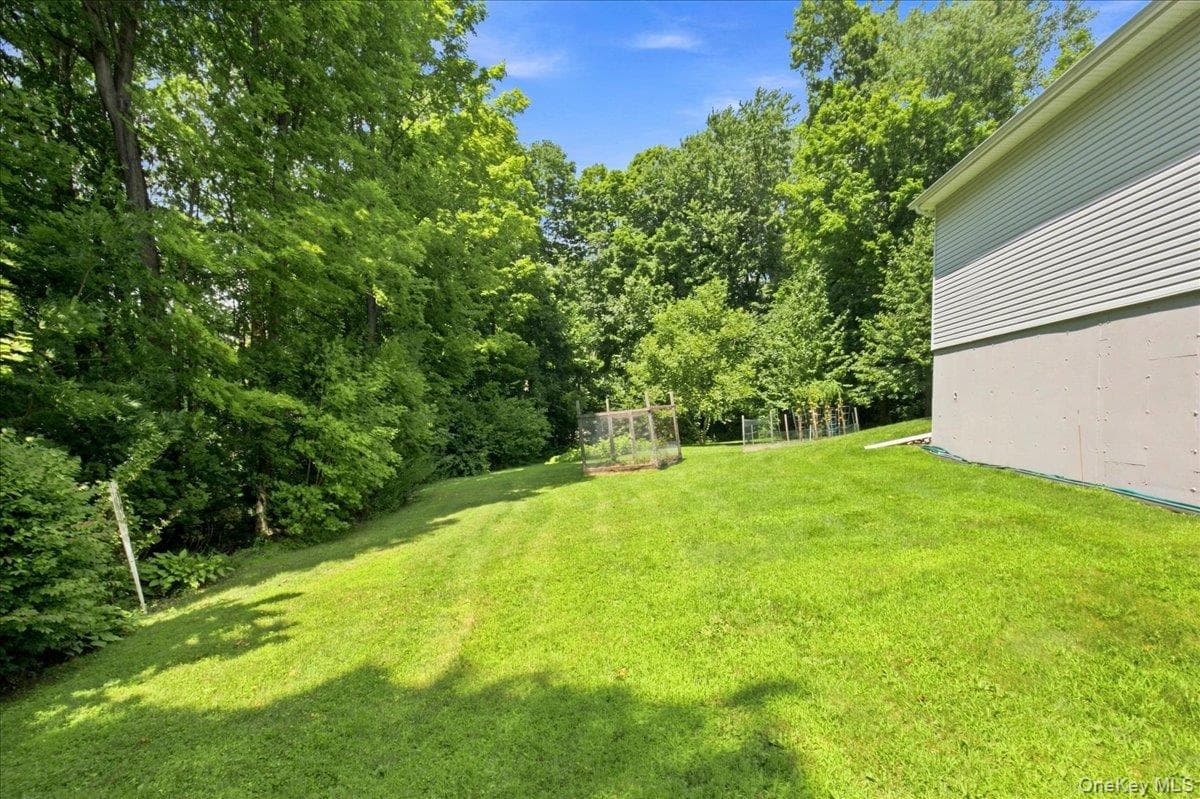 36 Hillside Avenue thumbnail 30