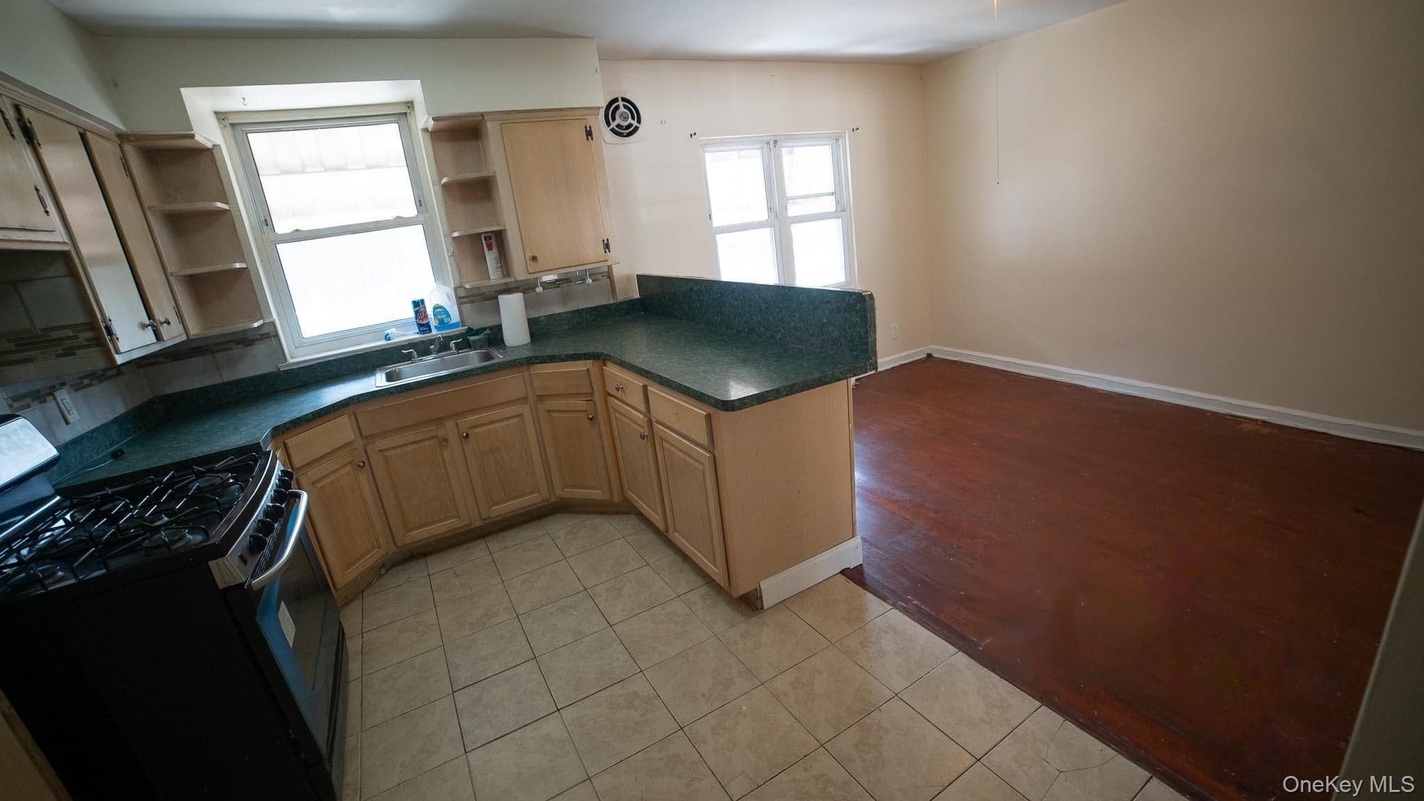 3830 Barnes Avenue thumbnail 12