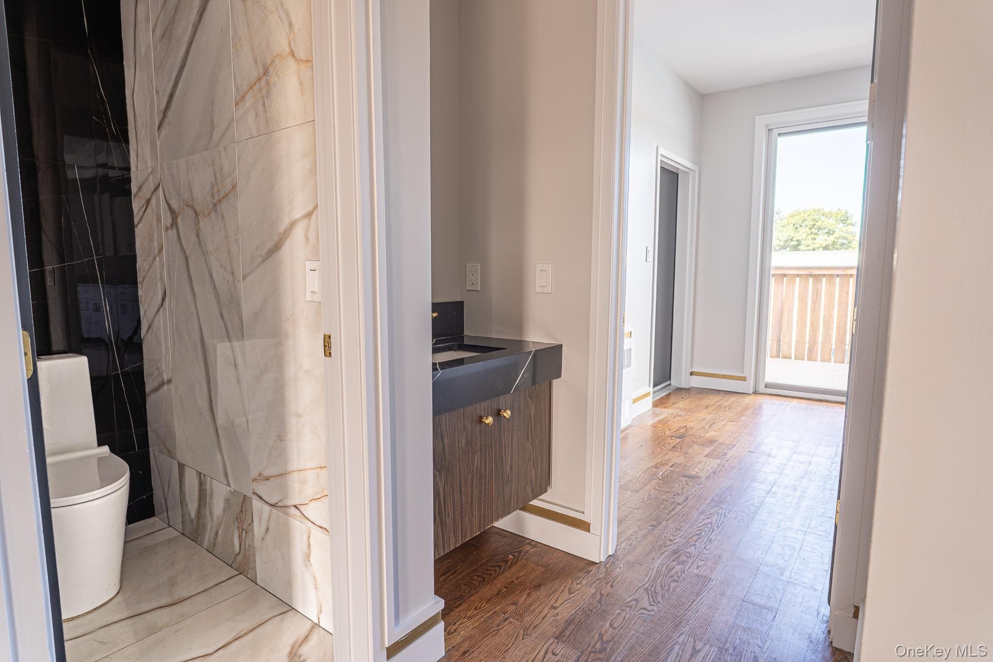18 Twin Avenue Unit: 304 thumbnail 9