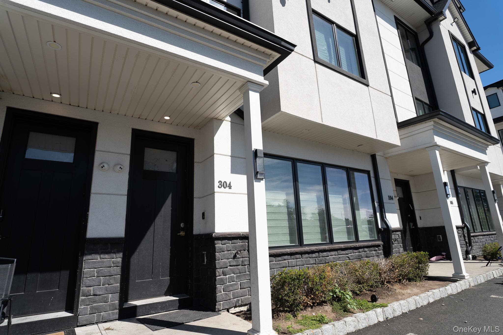 18 Twin Avenue Unit: 304 thumbnail 2