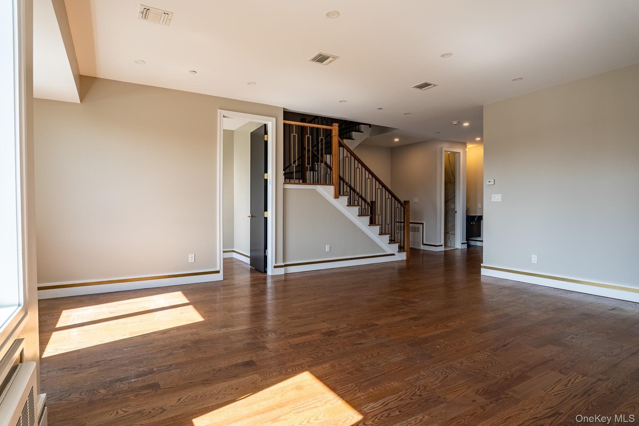 18 Twin Avenue Unit: 304 thumbnail 4