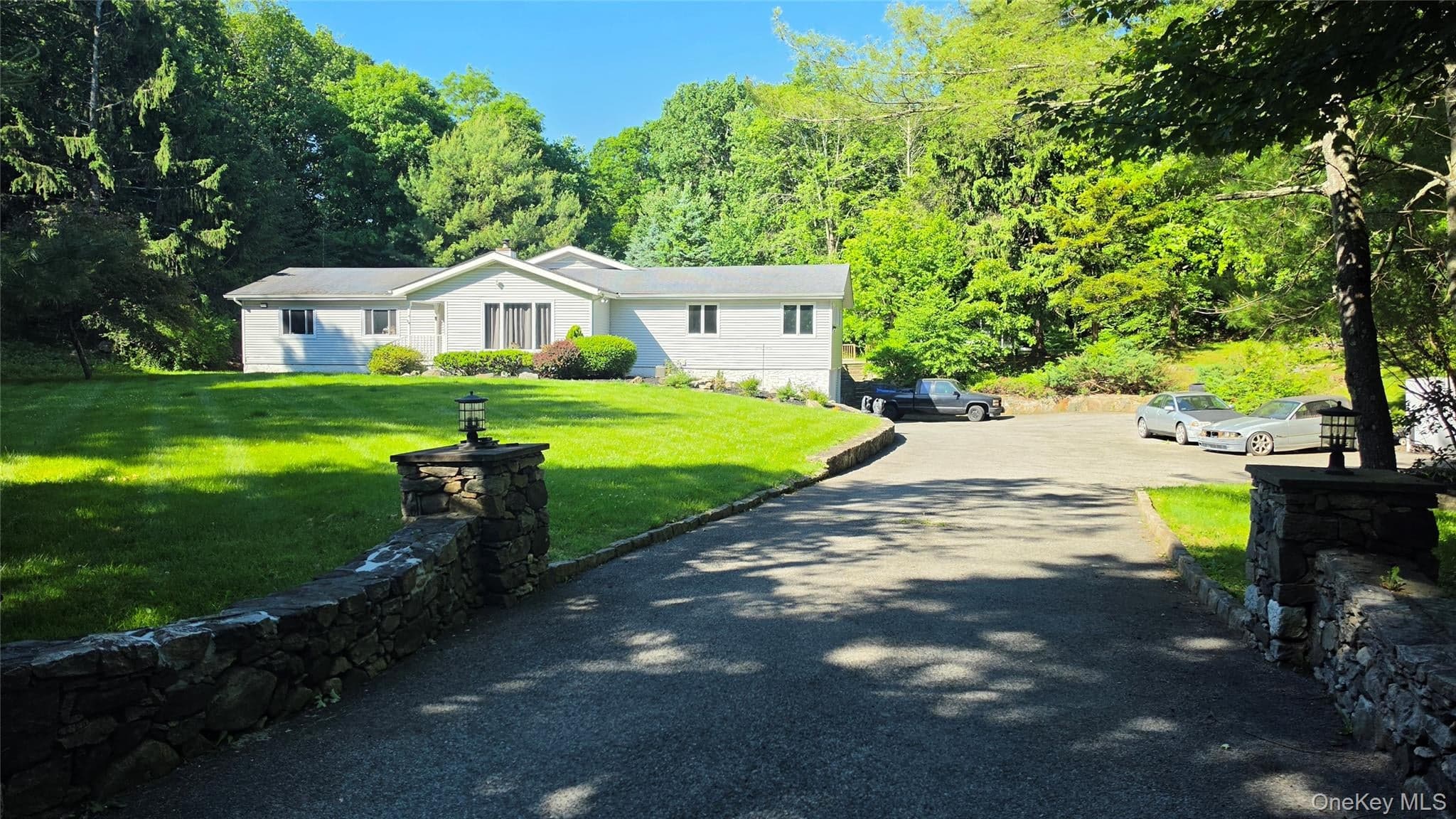 54 Allapartus Road photo 1
