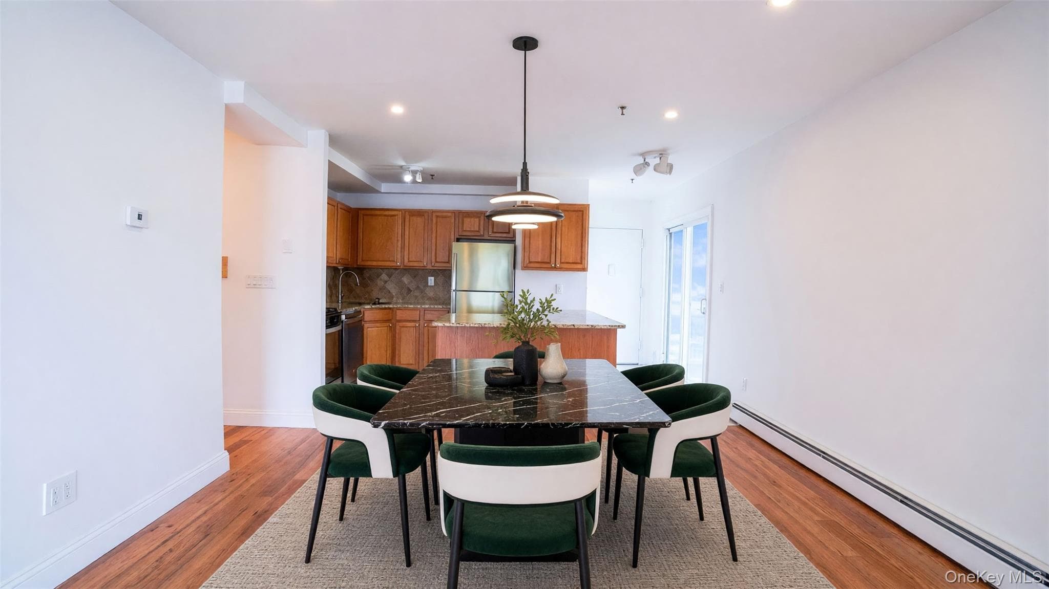 24 Pennyfield Avenue Unit: 2C thumbnail 3