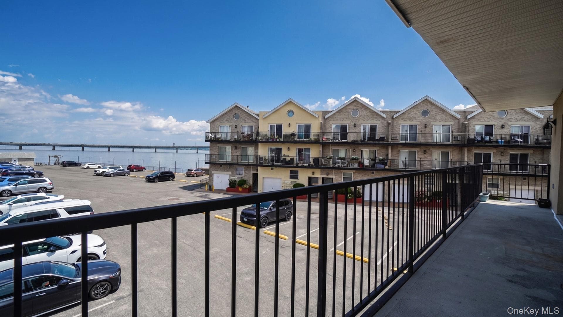 24 Pennyfield Avenue Unit: 2C thumbnail 23