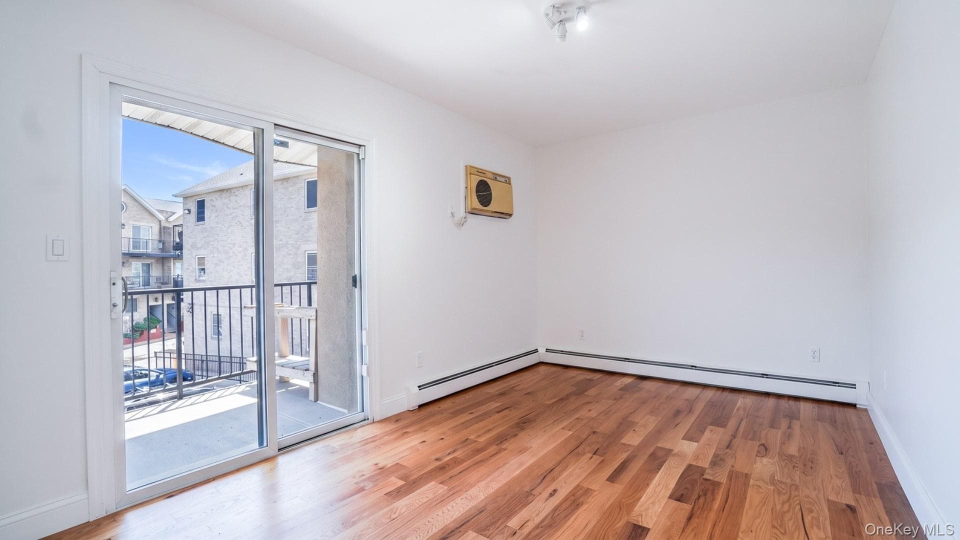 24 Pennyfield Avenue Unit: 2C thumbnail 16