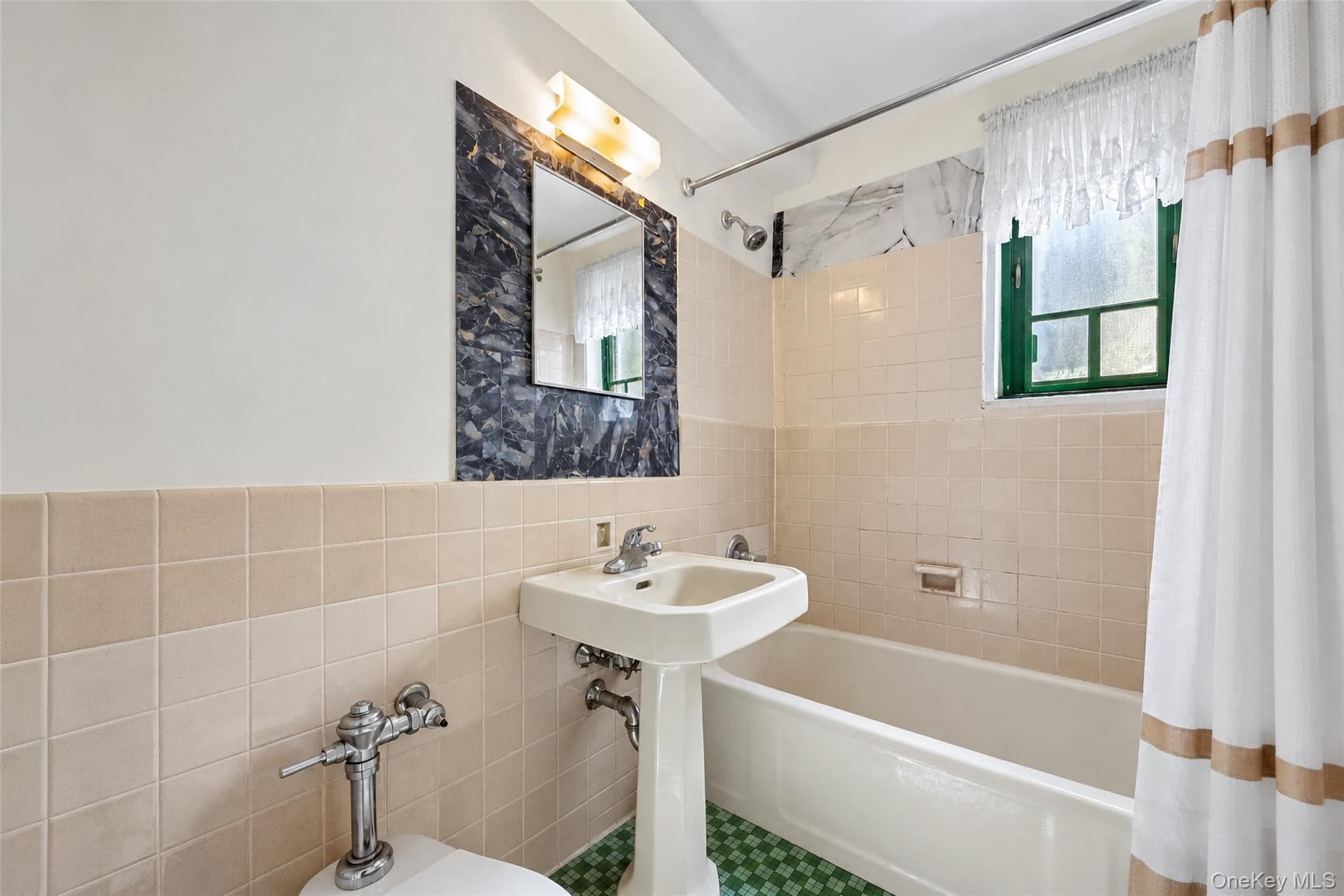 1651 Metropolitan Avenue Unit: 5H thumbnail 20