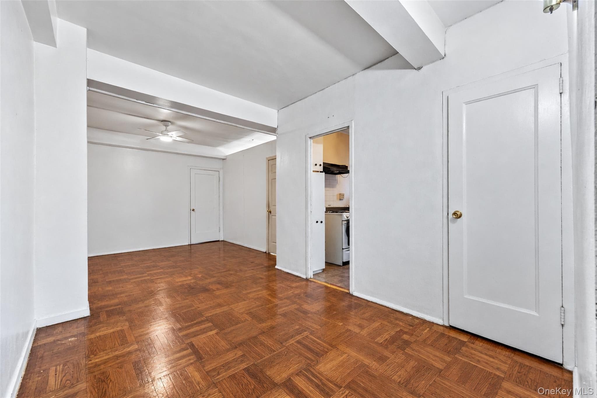 1651 Metropolitan Avenue Unit: 5H thumbnail 2
