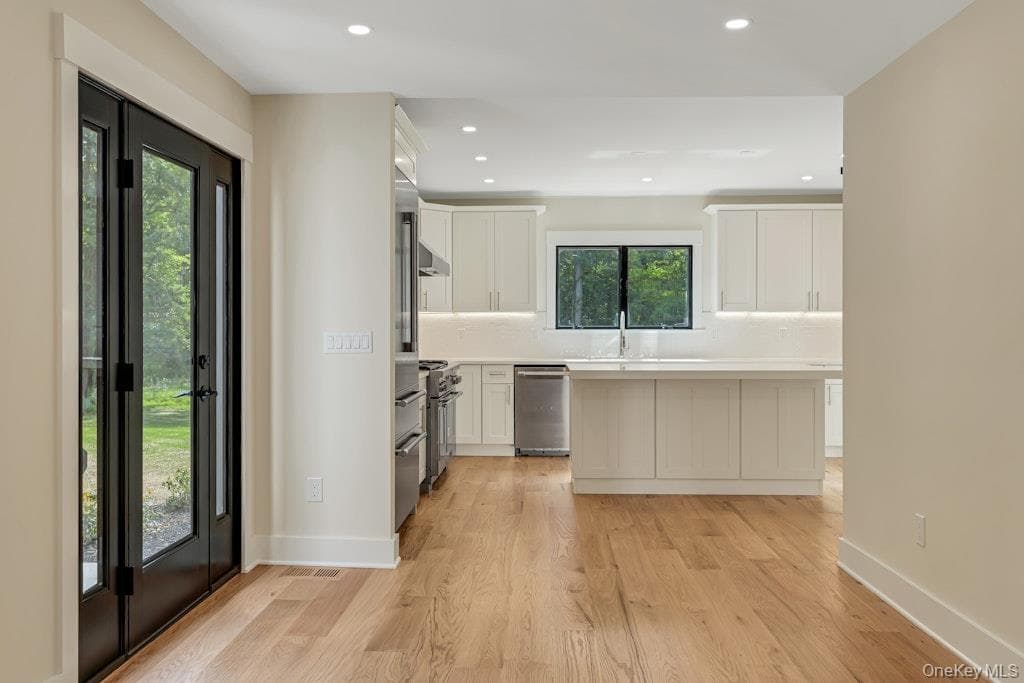 676 Hardscrabble Road thumbnail 19