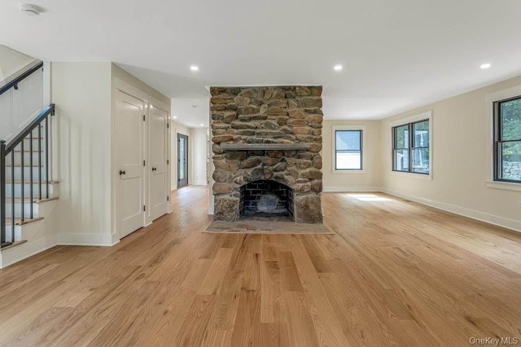 676 Hardscrabble Road thumbnail 16