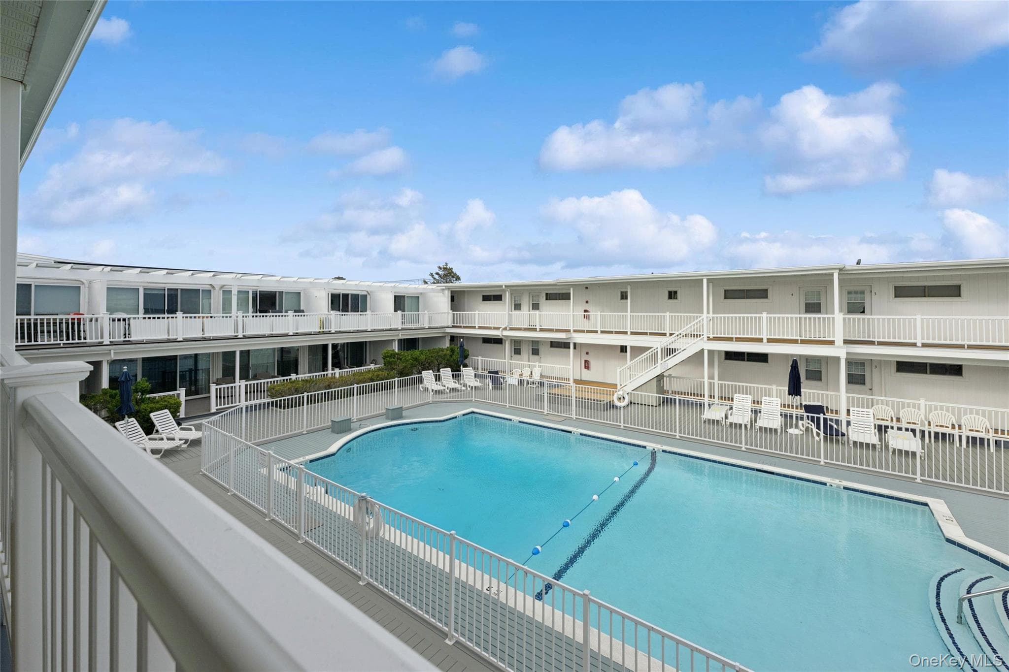 281 Dune Road Unit: 17B thumbnail 15