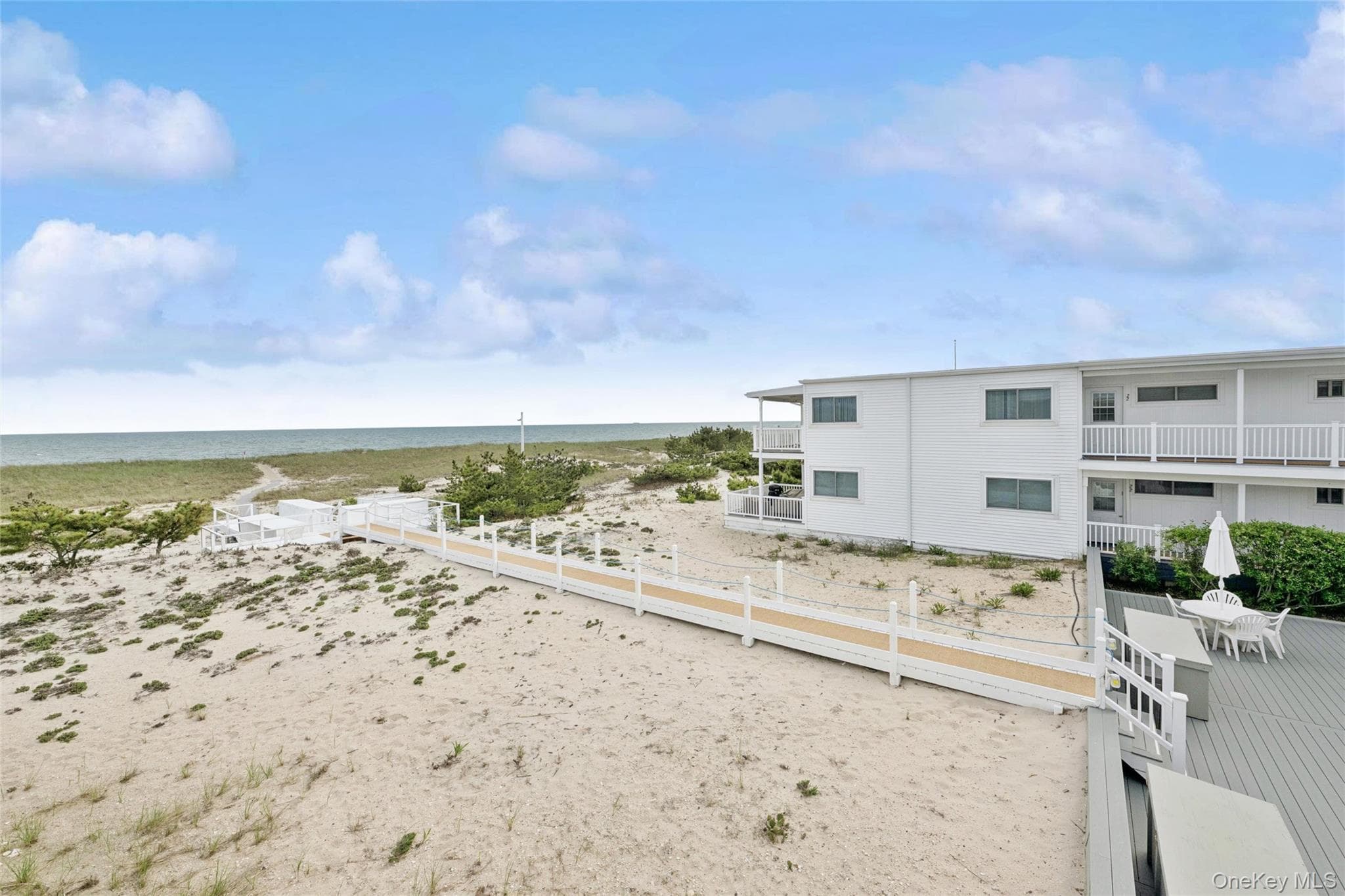 281 Dune Road Unit: 17B thumbnail 14