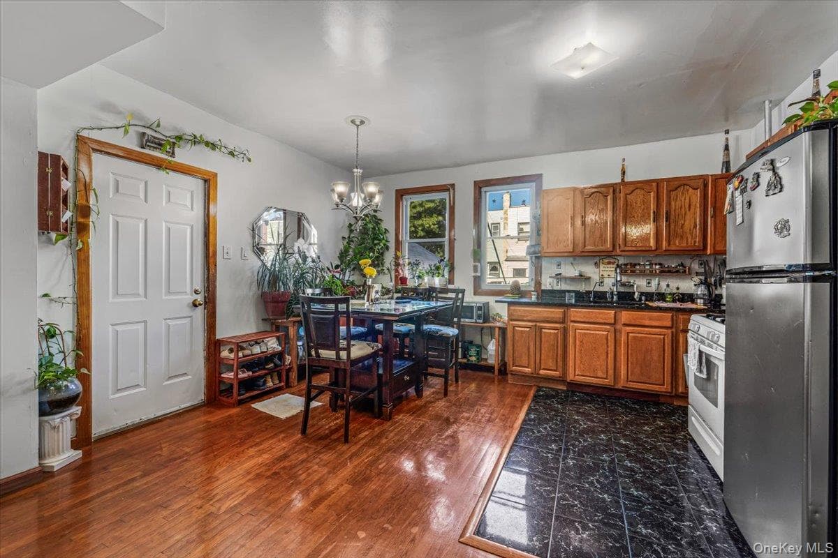 2507 Humphreys Street thumbnail 3