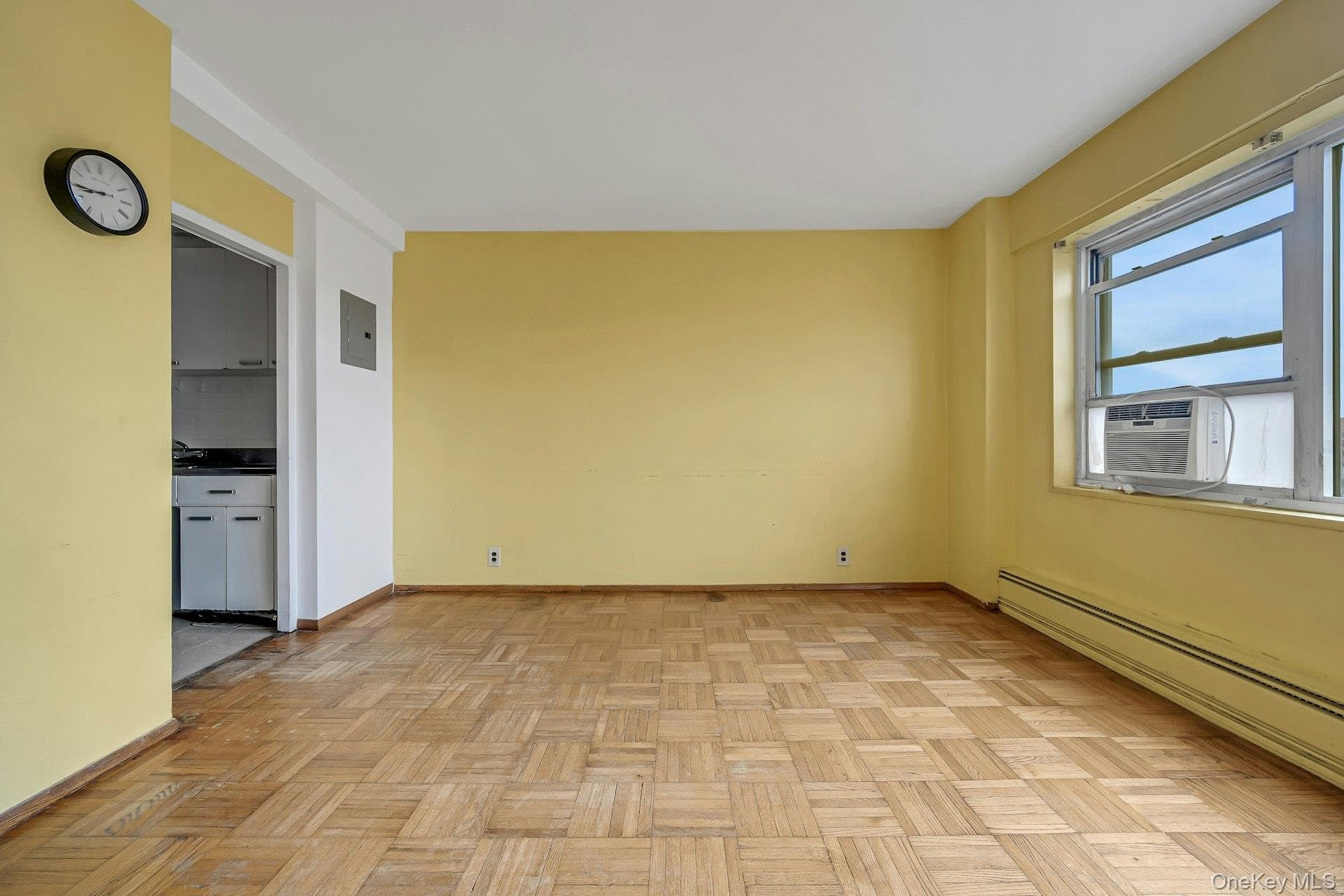 1 Fordham Hill Oval Unit: 12C thumbnail 4