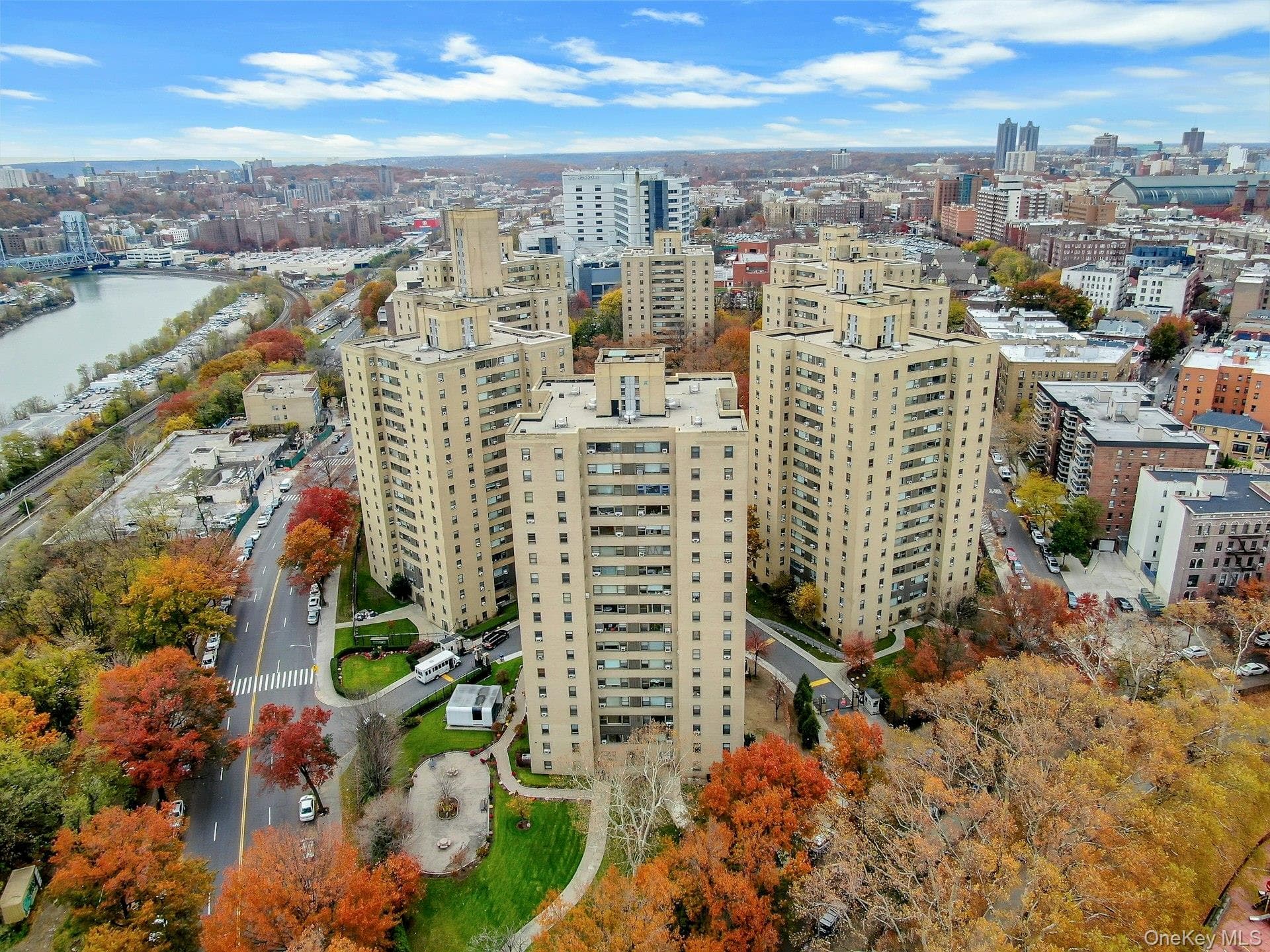 1 Fordham Hill Oval Unit: 12C thumbnail 32