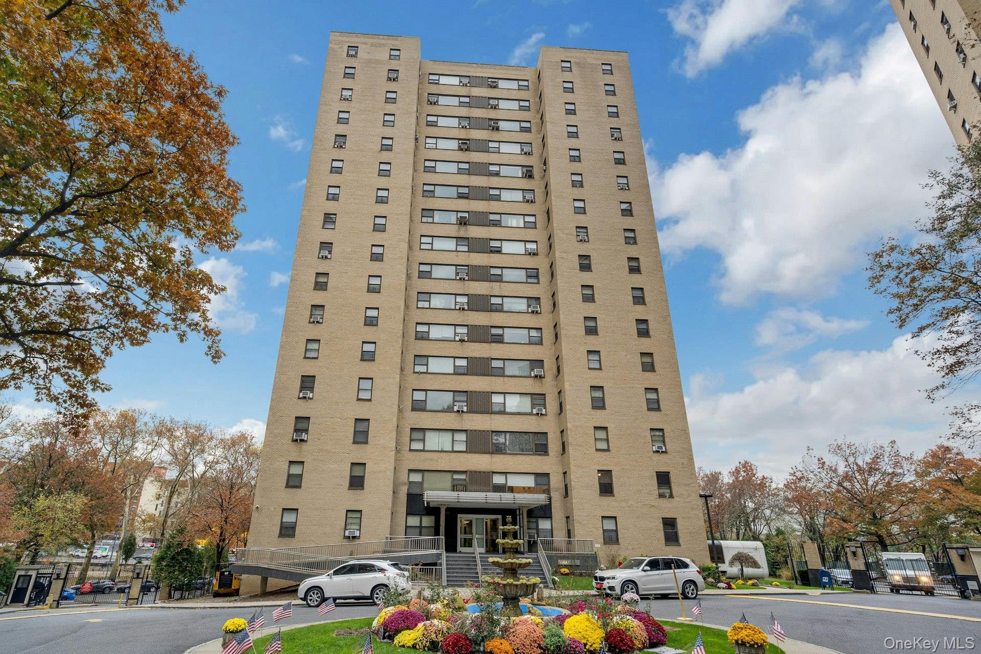 1 Fordham Hill Oval Unit: 12C thumbnail 27