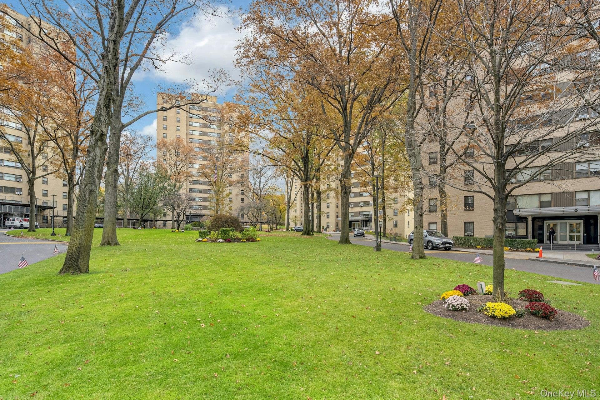 1 Fordham Hill Oval Unit: 12C thumbnail 26