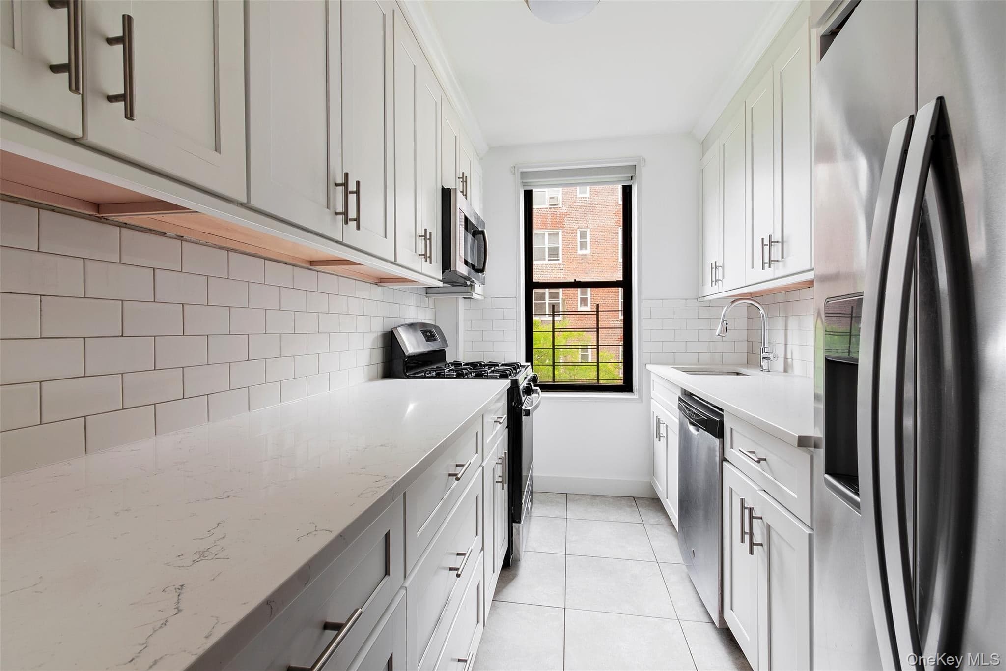 525 W 235th Street Unit: 4D thumbnail 5