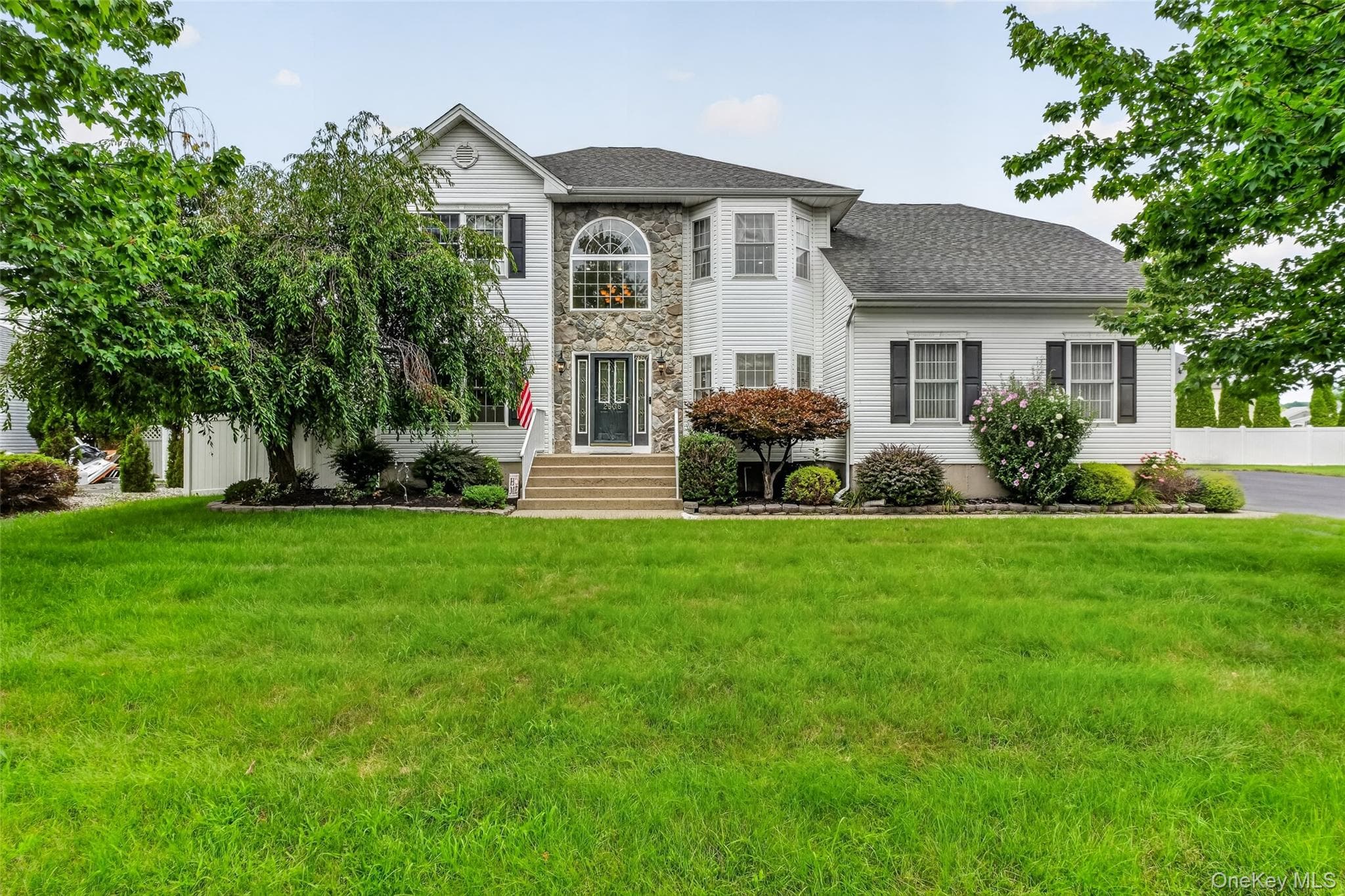 2506 Constitution Way photo 1