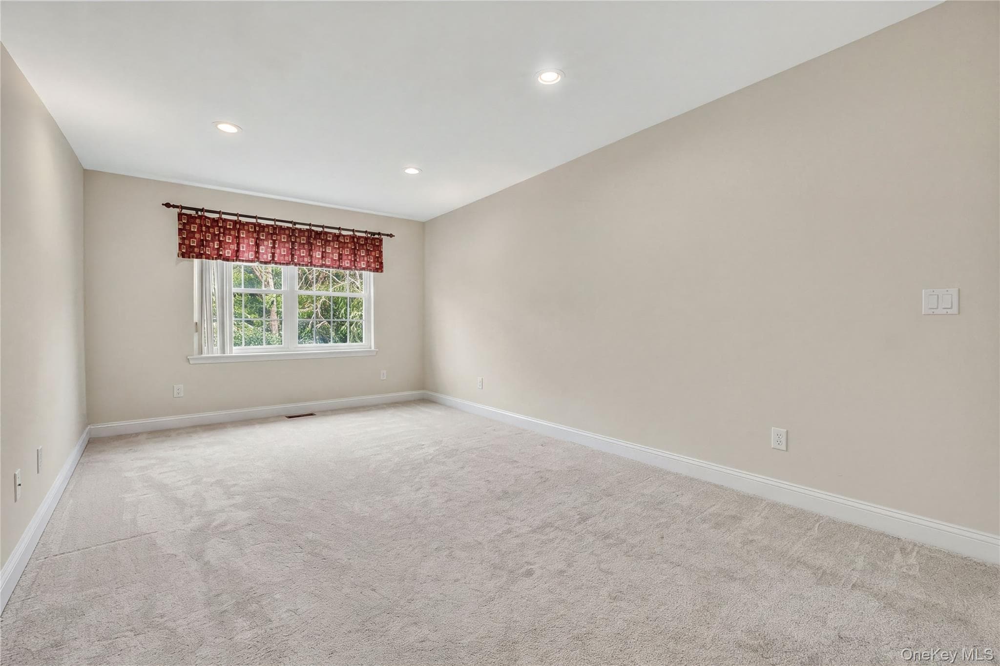 2506 Constitution Way thumbnail 35