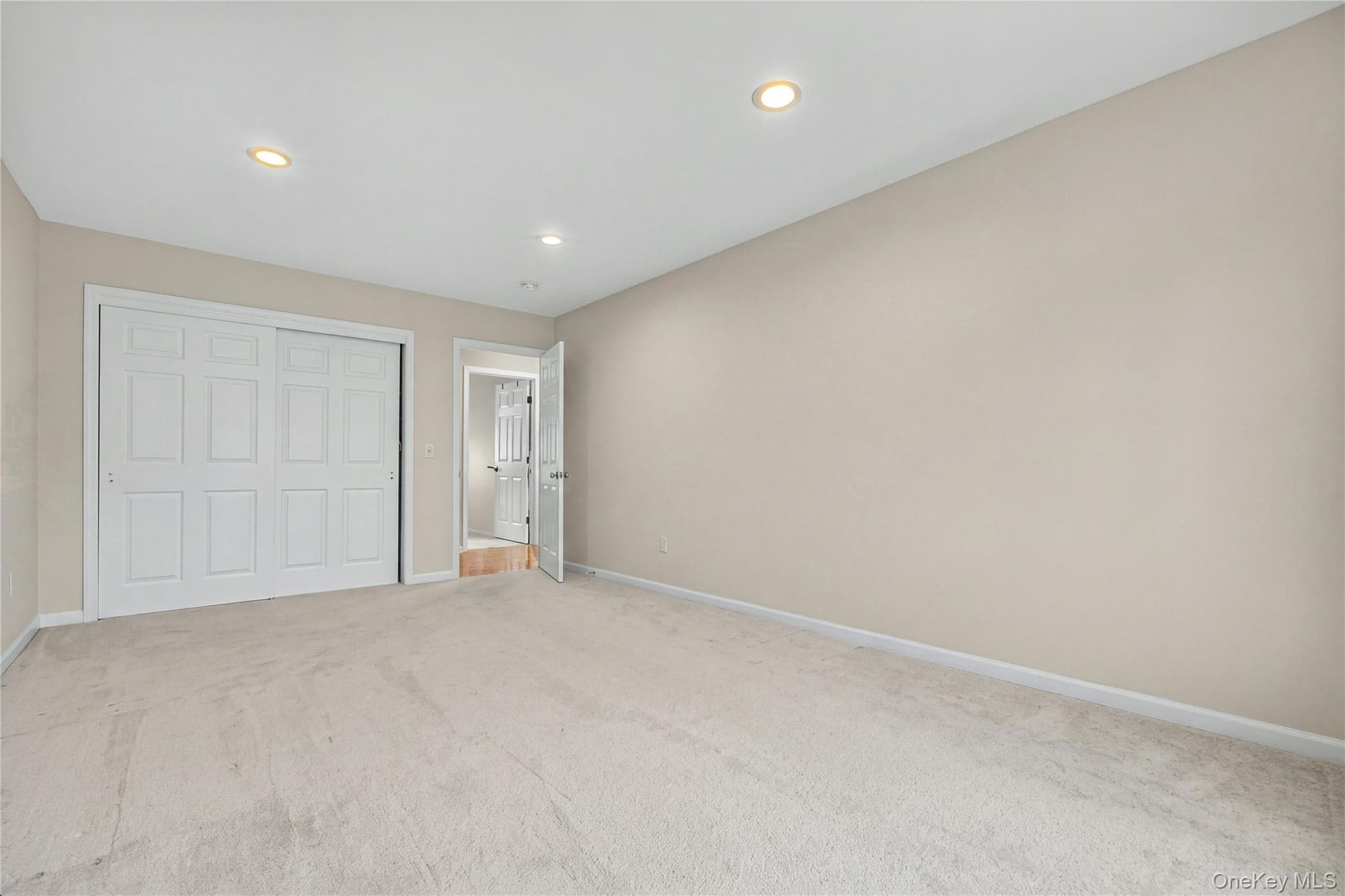 2506 Constitution Way thumbnail 36