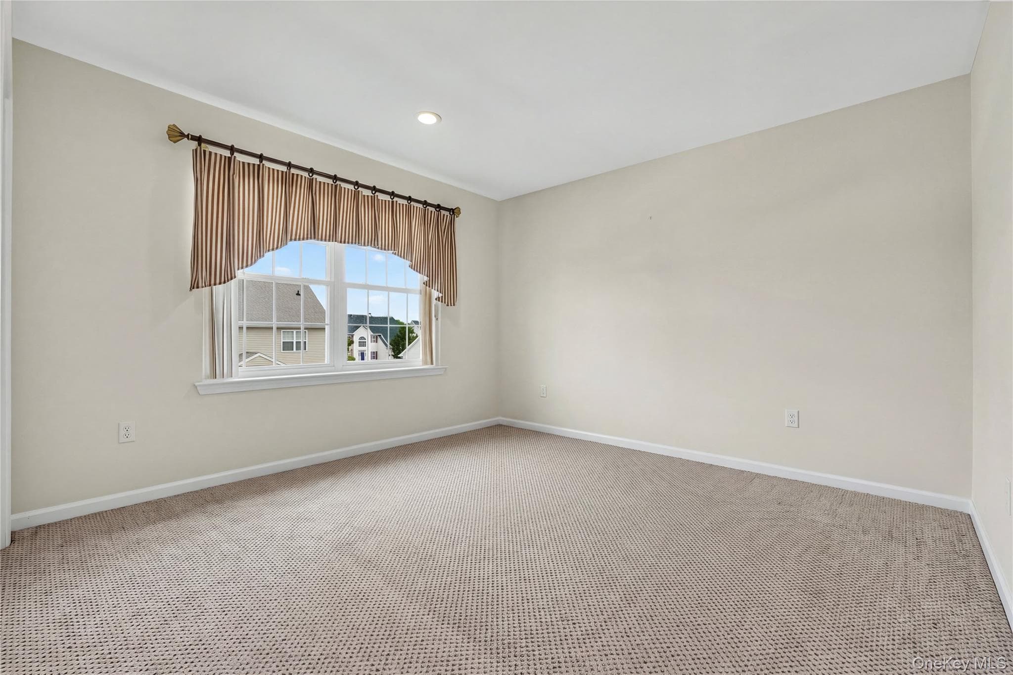 2506 Constitution Way thumbnail 32